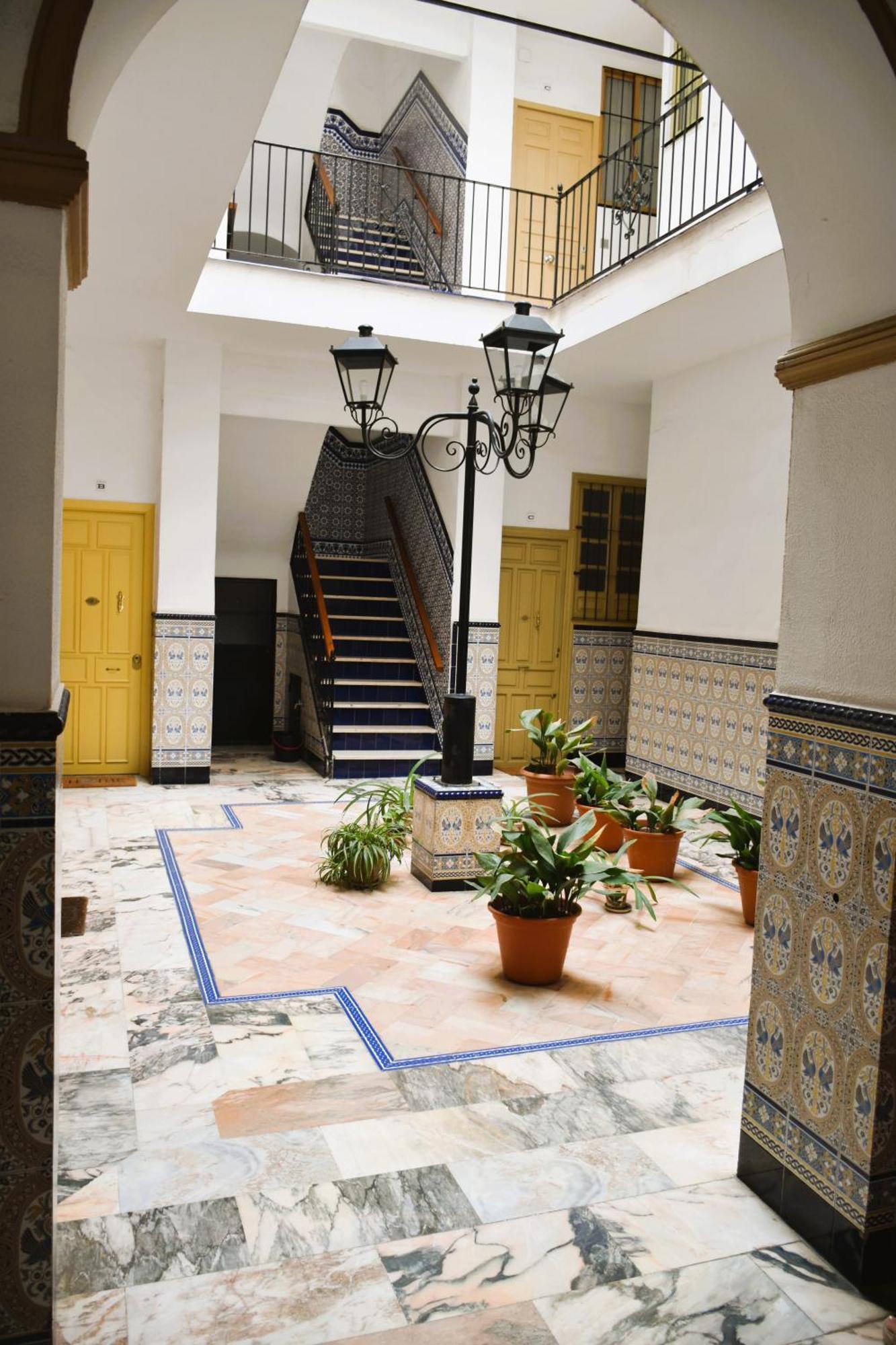 Puerta Carmona *